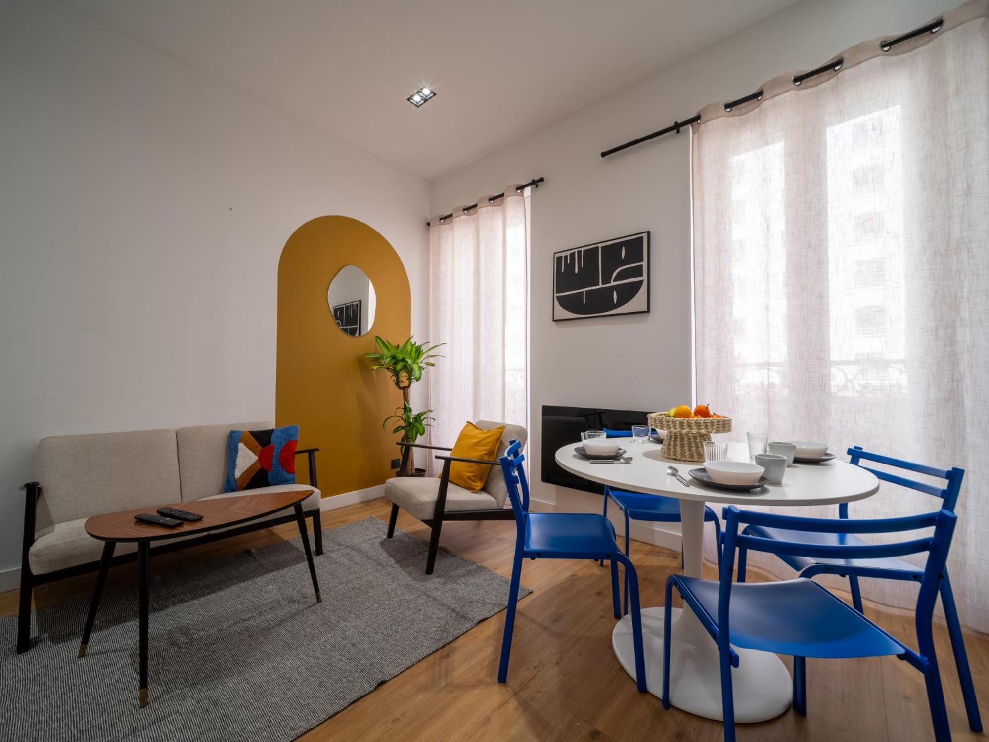 Apartment Equipe 3 Chambresterrasse Du Port